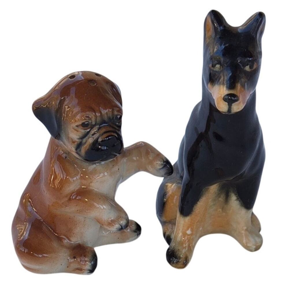 Vintage 1950s Made in Japan Dog Salt & Pepper Shakers | Doberman & Pug | MCM - Picture 3 of 8